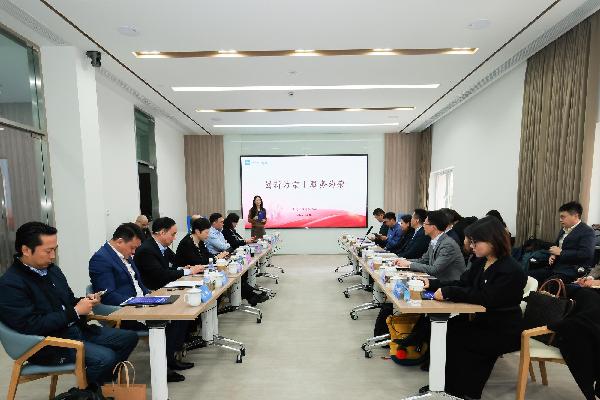 阿斯利康中國總經(jīng)理林驍帶隊參訪上藥云健康“益藥·綜合旗艦體”，共筑醫(yī)藥創(chuàng)新服務新生態(tài)